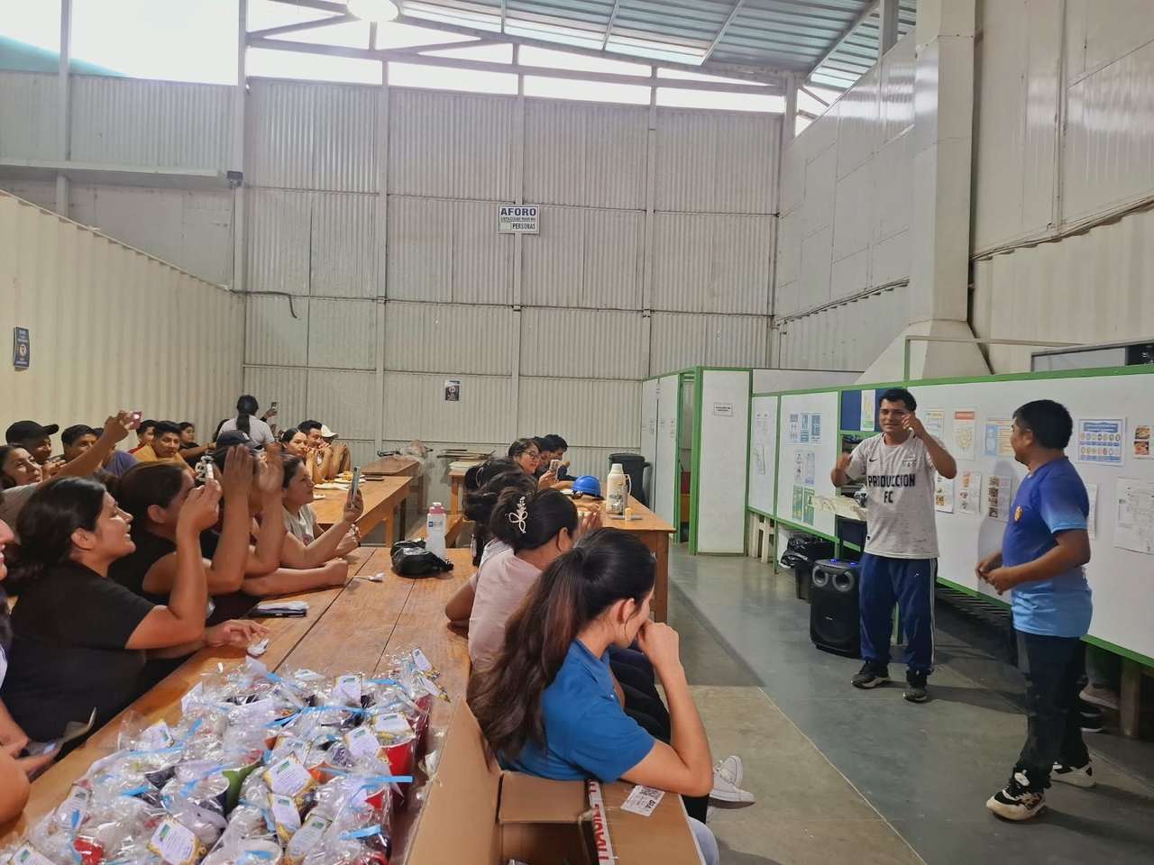Celebración con el personal de la planta
